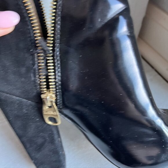 Zara Trafaluc black Leather suede zip-up ankle booties EU 37 gold hardware - Picture 5 of 10